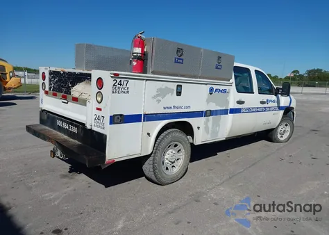 2014 Chevrolet Silverado 2500Hd Work Truck z USA, uszkodzony, nr VIN 1GC1CVCG3EF188888